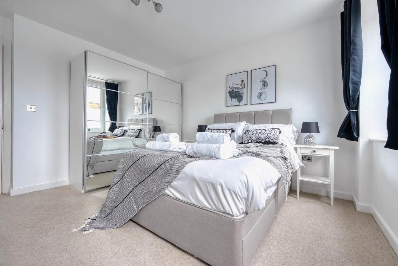 The Post House Two By Fortuna Property Gloucester Dış mekan fotoğraf