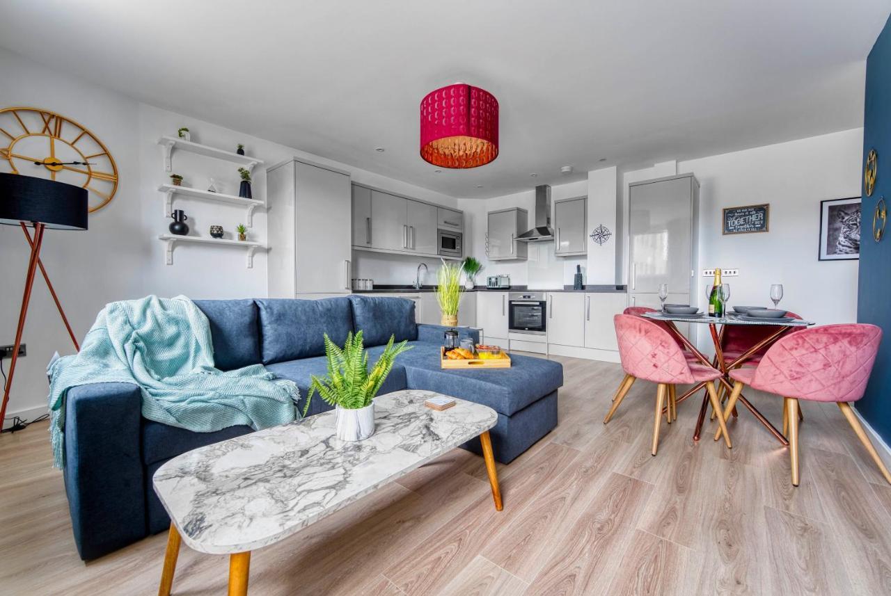 The Post House Two By Fortuna Property Gloucester Dış mekan fotoğraf