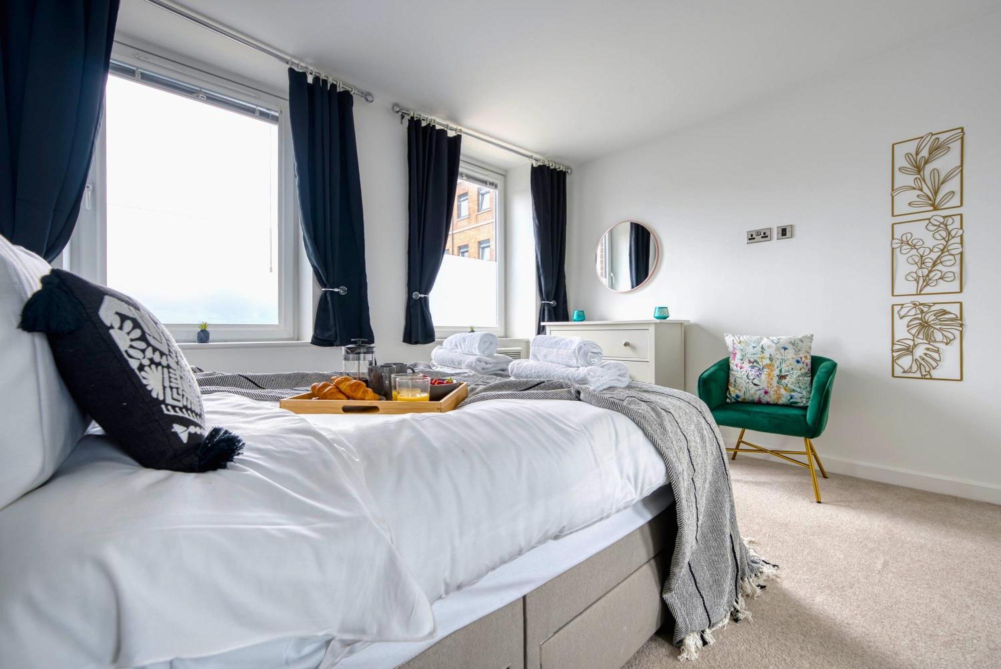 The Post House Two By Fortuna Property Gloucester Dış mekan fotoğraf
