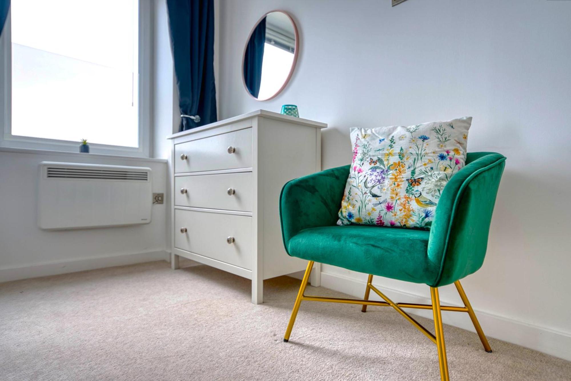 The Post House Two By Fortuna Property Gloucester Dış mekan fotoğraf